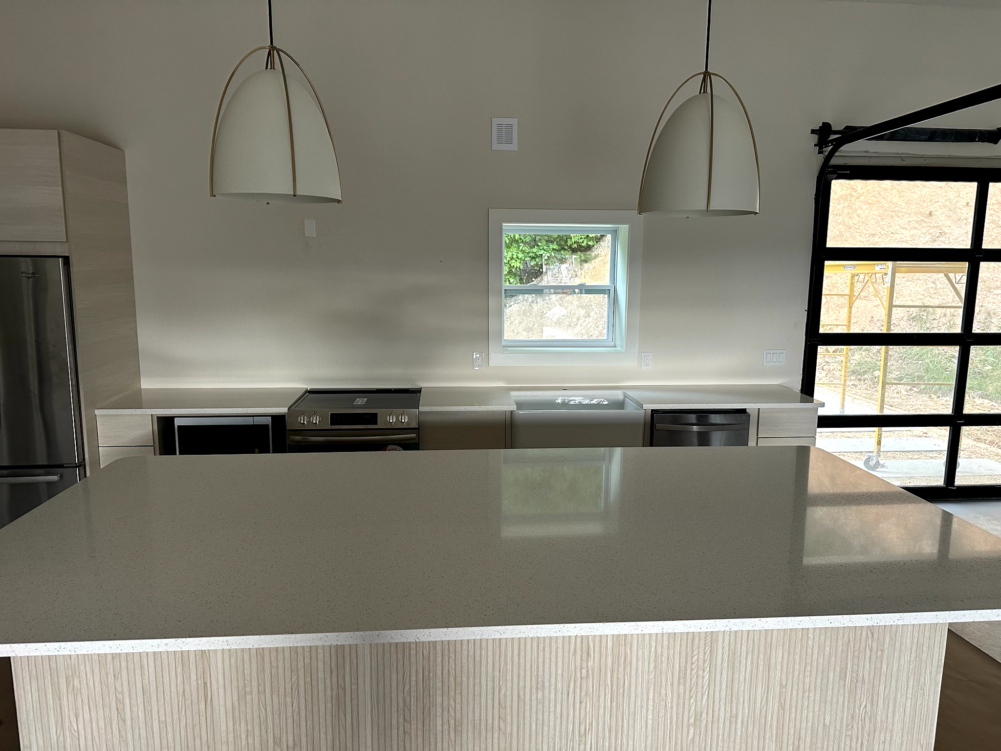 Quartz Countertops in Kitchen